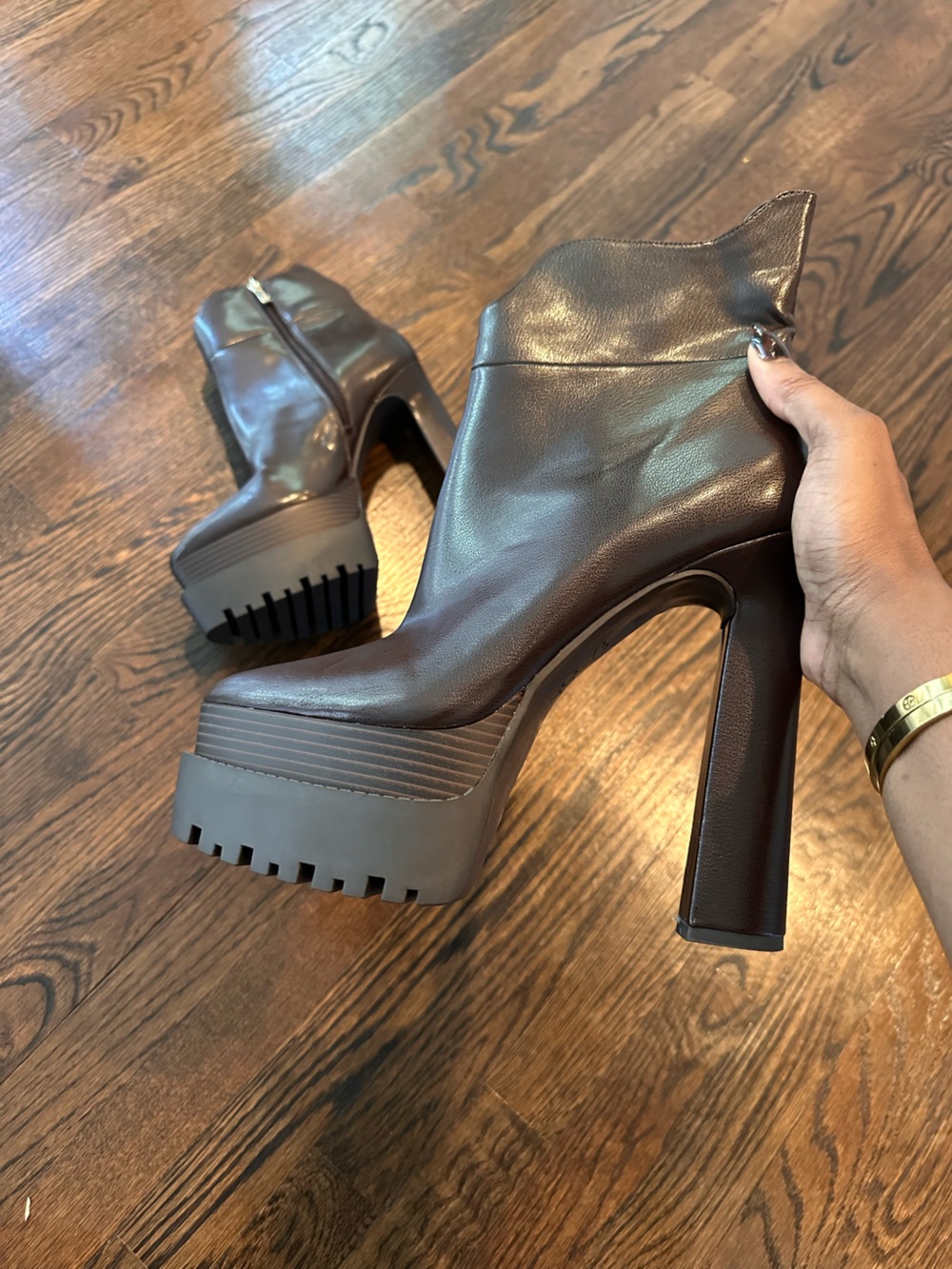 Jessica Simpson Stensin Women’s Brown Platform High-Heel Ankle Boots